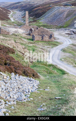 La vecchia gang miniera di piombo/puzzava Mulino a livello Hard Gill, Swaledale, Yorkshire Dales, North Yorkshire, Regno Unito Foto Stock