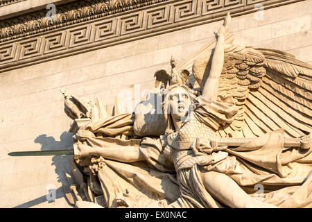 " La Marseillaise" sollievo da Francois Rude sull'Arc de Triomphe, Parigi, Francia. Questo rilievo si affaccia sugli Champs Elysees Foto Stock