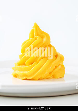Girandola di giallo crema di burro Foto Stock