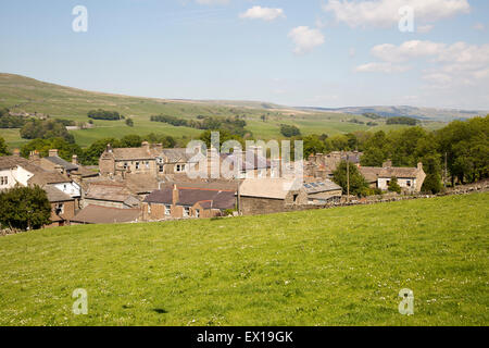 Tetti di case nel villaggio di Hawes, Yorkshire Dales National Park, England, Regno Unito Foto Stock