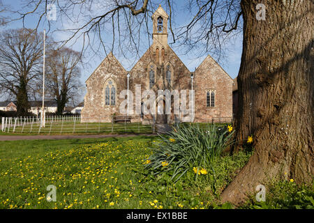 La Chiesa di San Pietro di Inghilterra chiesa in Williton durante la primavera. Foto Stock