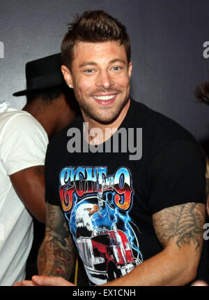 Basingstoke Hampshire, venerdì 3 luglio 2015 i quattro-pezzo boy band con una più aggressiva di bordo di più. Formato nell'estate del 2000, nella foto Duncan James,shot per la parte superiore delle tabelle con tutte le loro uscite e ha vinto "miglior esordiente' award al 2001 Smash Hits il polling dei ragazzi sono andati i loro modi separati nel 2005 a perseguire la carriera da solista, ma da allora hanno riformato a causa di enorme richiesta dalla loro fedele fanbase. Ora stanno tentando di fare a tornare a giocare pub e club di tutto il Regno Unito. Credito: uknip/ Alamy Live News Foto Stock