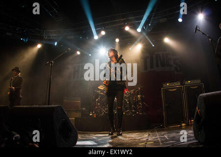 Milano, Italia. 04 Luglio, 2015. L'inglese indie rock band 'The Libertines' come si esegue in Fabrique a Milano. Credito: Roberto Finizio/Pacific Press/Alamy Live News Foto Stock