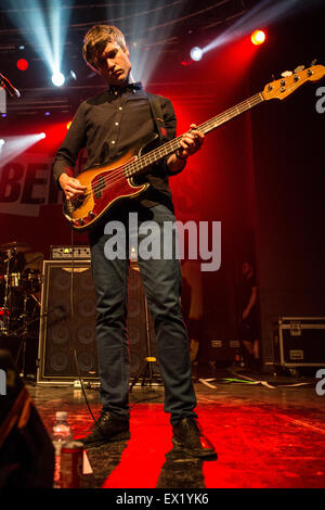 Milano, Italia. 4 Luglio, 2015. L'inglese rock band The Libertines esegue dal vivo presso la Fabrique nella loro unica data italiana. Credito: Rodolfo Sassano/Alamy Live News Foto Stock