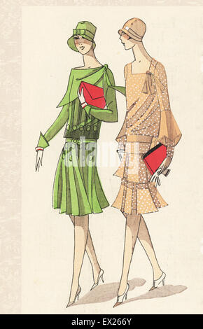 Le donne nel pomeriggio vestiti di verde la crêpe e stampati salmone crêpe de Chine. Litografia con pochoir (stencil) handcolor dal lusso fashion magazine Arte, gotta, Beaute, Parigi, 1928. Foto Stock