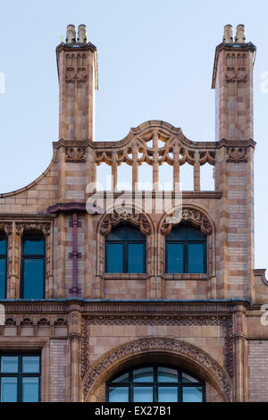 Dettaglio del Princes edifici, Manchester, un incredibile Edwardian Art Nouveau magazzino edificio del 1903 con la facciata in cotto. Foto Stock