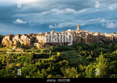 La maestosa città sulla roccia,Pitigliano,Toscana,Italia Foto Stock