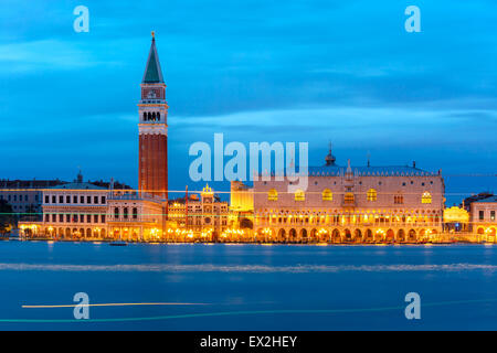 San Marco e Campanile di Palazzo Ducale, notte, Venezia Foto Stock