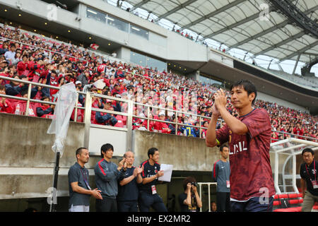 Ibaraki, Giappone. 5 Luglio, 2015. Koji Nakata Calcetto : un gioco di addio di Koji Nakata, Atsushi Yanagisawa e Toru Araiba a Kashima Soccer Stadium di Ibaraki, il Giappone . Credito: Giovanni Osada AFLO/sport/Alamy Live News Foto Stock