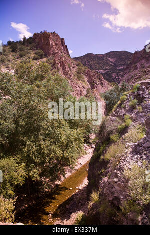 Ingresso di Whitewater Canyon e la passerella, un popolare Percorso Ricreativo nazionale che segue il percorso di un 1890s pipeline. Foto Stock