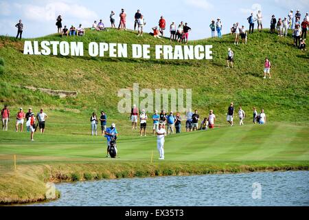 Le Golf National di Parigi, Francia. 06 Luglio, 2015. PGA French Open Golf Tournament, round finale. Victor Dubuisson (fra) Credit: Azione Plus immagini di sport/Alamy Live News Foto Stock