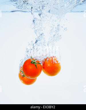 I pomodori in acqua Foto Stock