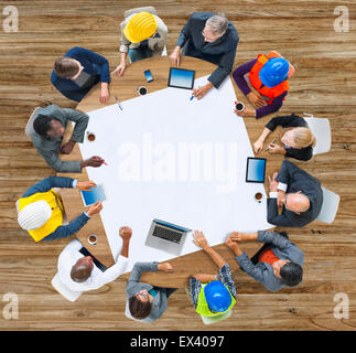 Gruppo di diversità di persone in riunione di brainstorming idee concetto Foto Stock