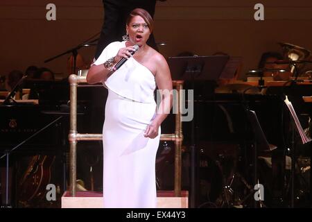 Il New York Pops 32th Birthday Gala presso la Carnegie Hall - Prestazioni. Dotato di: Queen Latifah dove: la città di New York, New York, Stati Uniti quando: 04 maggio 2015 C Foto Stock