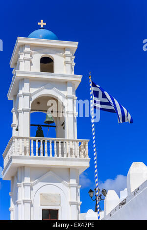 Greco tradizionale architettura Cicladi stile in Imerovigli, una piccola cittadina tra Fira e Ohia a Santorini, Grecia Foto Stock