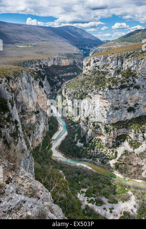 E Verdon Gorges du Verdon o il Grand Canyon du Verdon, Verdon Natura Park, Aiguines, Provence-Alpes-Côte d'Azur, in Francia Foto Stock