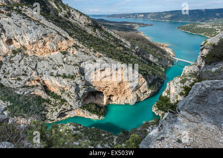 Gole del Verdon, uscita Belvédère de Galetas Viewpoint, Lac de Sainte-Croix dietro, La Palud-sur-Verdon Foto Stock