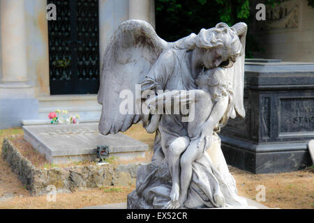 Angelo piangente, cimitero monumentale di Staglieno (Cimitero monumentale di Staglieno), Genova, Italia Foto Stock