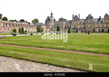 Il Cortile d'onore al Château de Fontainebleau, Palace, il royal, edifici, Fontainebleau, Francia. Foto Stock