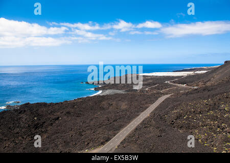 ESP, Spagna, Canarie, l'isola di La Palma, lava solidificata del vulcano Teneguia presso la costa vicino a Fuencaliente. L'ESP Foto Stock