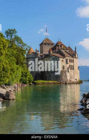 Veytaux, Canton Vaud, Svizzera. Chateau de Chillon sulle rive del Lago di Ginevra (Lac Leman). Foto Stock