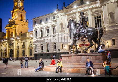 Pedro de Valdivia statua equestre, in Plaza de Armas. Santiago. Il Cile. Foto Stock