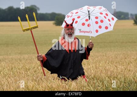 Amiens, Francia. 08 Luglio, 2015. TOUR DIAVOLO - EL DIABLO Didi durante la fase 5 del 102º edizione del Tour de France 2015 con inizio in Arras e finire in Amiens, Francia (189 km) - LE DIABLE Credito: Azione Sport Plus/Alamy Live News Foto Stock