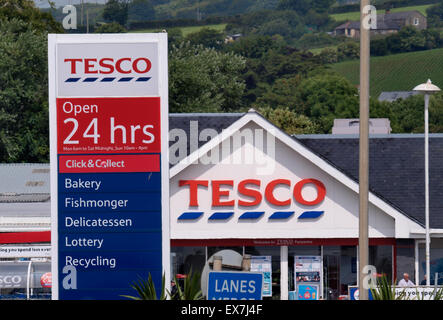 24ore negozio Tesco, Penzance, Cornwall, Regno Unito Foto Stock