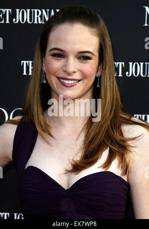 Danielle Panabaker assiste Los Angeles Premiere di 'Mr. Brooks" tenutasi presso il Grauman's Chinese Theatre di Hollywood. Foto Stock