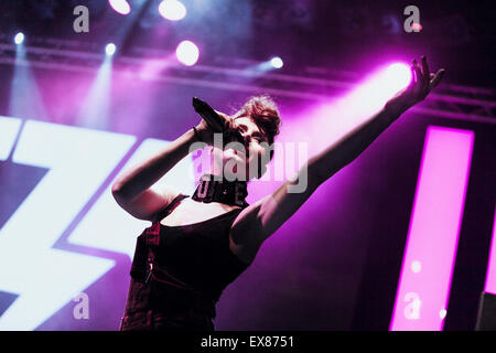 Mosca, Russia - 29 January, 2015 : Kiesza cantando in HP evento musicale al nightclub Yotaspace Foto Stock