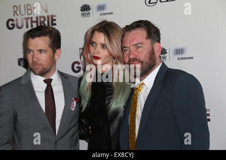 Sydney, Australia. 9 luglio 2015. Attore Patrick Brammall (Ruben Guthrie cast), l'attrice Abbey Lee (Ruben Guthrie cast) e Brendan Cowell (Ruben Guthrie direttore/scrittore) sul tappeto rosso al Ritz, 45 St Paul's Street, Randwick per la vagliatura di gala del film 'Ruben Guthrie'. Credito: Credito: Richard Milnes/Alamy Live News Foto Stock