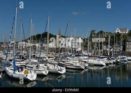 Binic Harbour, Côtes-d'Armor Bretagna, Francia Foto Stock