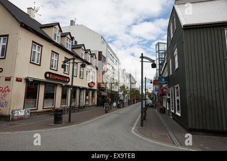 Austurstraeti la strada più antica nella città vecchia reykjavik Islanda Foto Stock