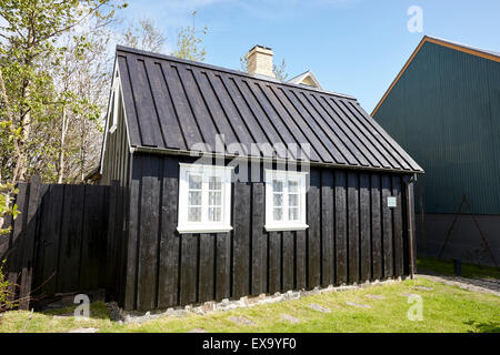 Vecchia casa in legno nel vecchio quartiere di grjotathorp reykjavik Islanda Foto Stock