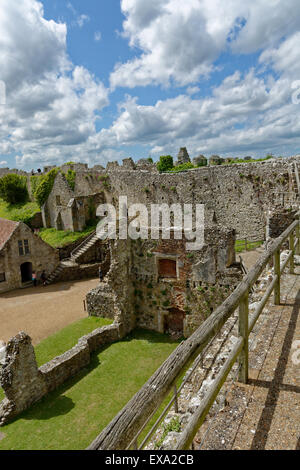 Alta Vista, Carisbrooke Castle, Carisbrooke, nr Newport, Isle of Wight, England, Regno Unito, GB. Foto Stock