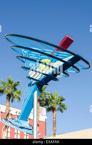 Oscar Neon coppetta Martini insegne al neon, Fremont Street, Museo al Neon di Las Vegas, Nevada, Stati Uniti d'America, America del Nord Foto Stock