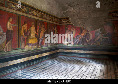 Triclinio affreschi, Villa dei Misteri, Pompei, Sito Patrimonio Mondiale dell'UNESCO, Campania, Italia, Europa Foto Stock