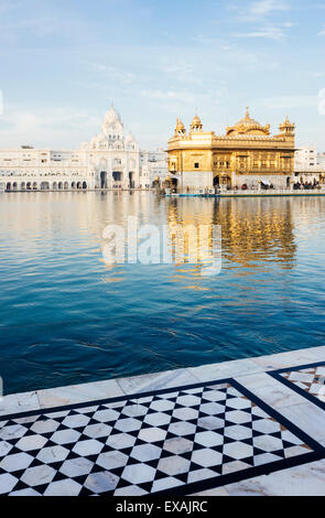 Harmandir Sahib (Tempio d'Oro), Amritsar Punjab, India, Asia Foto Stock