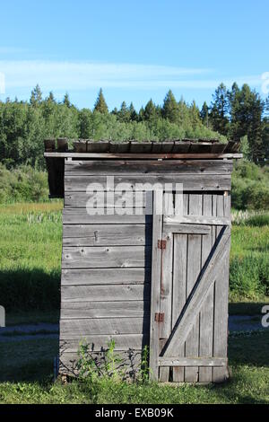 Vecchio capannone di legno o di dipendenza Foto Stock