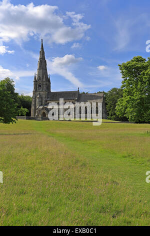 Chiesa di Santa Maria, Studley Royal Deer Park, proprietà del National Trust vicino a Ripon, North Yorkshire, Inghilterra, Regno Unito. Foto Stock