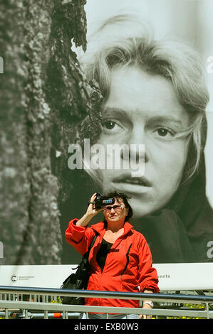 Karlovy Vary, Repubblica Ceca. 10 Luglio, 2015. Atmosfera durante il cinquantesimo Film Festival Internazionale di Karlovy Vary, Repubblica ceca, 10 luglio 2015. © Slavomir Kubes/CTK foto/Alamy Live News Foto Stock