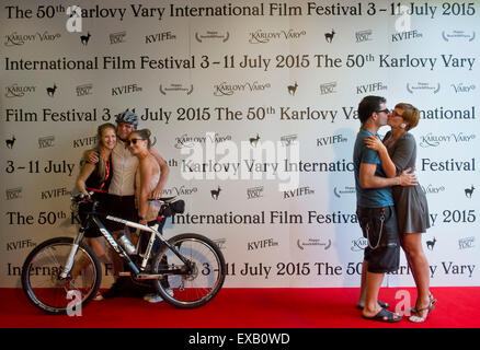 Karlovy Vary, Repubblica Ceca. 10 Luglio, 2015. Atmosfera durante il cinquantesimo Film Festival Internazionale di Karlovy Vary, Repubblica ceca, 10 luglio 2015. © Vit Simanek/CTK foto/Alamy Live News Foto Stock