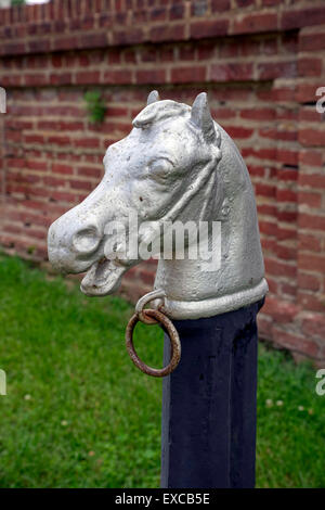 Punto di aggancio con testa a cavallo dipinta in argento al Fredericksburg National Battlefield Park, Fredericksburg, Virginia USA. Foto Stock