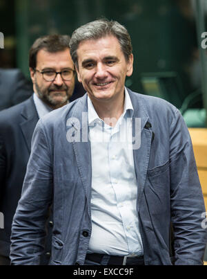 Bruxelles, BXL, Belgio. 11 Luglio, 2015. Il Ministro greco delle finanze Euklid Tsakalotos prima dell'Eurogruppo, i ministri delle finanze della moneta unica zona euro incontro presso la sede centrale dell'UE a Bruxelles in Belgio su 11.07.2015 i Ministri delle finanze si incontrano per valutare la richiesta della Grecia di un nuovo pacchetto di salvataggio da Wiktor Dabkowski Credito: Wiktor Dabkowski/ZUMA filo/Alamy Live News Foto Stock