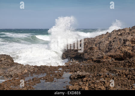 , Favignana Isole Egadi, Sicilia : mare mosso Foto Stock