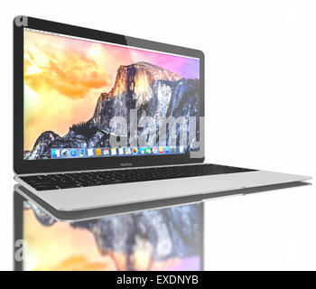 Argento nuovo MacBook visualizzazione OS X Yosemite. Esso ha un 12 pollici display Retina con una risoluzione di 2304 x 1440. Foto Stock