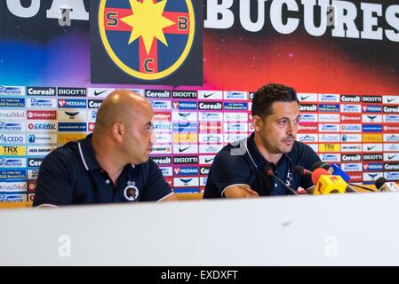 National Arena, Bucarest, Romania ROU. 11 Luglio, 2015. Mirel Radoi pullman di FCSB presso la conferenza stampa al termine del Soccer Liga Profesionista de Fotbal Romania LPF - FC Steaua Bucarest vs FC Petrolul Ploiesti a livello nazionale Arena, Bucarest, Romania ROU. Foto: Catalin Soare © csm/Alamy Live News Foto Stock