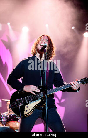 Kitchener, Ontario, Canada. 11 Luglio, 2015. American rock band Soundgarden eseguita presso la grande Music Fest di Kithener, Ontario, i membri della band: Chris Cornell, Kim Thayil, BEN PASTORE, MATT CAMERON © Igor Vidyashev/ZUMA filo/Alamy Live News Foto Stock