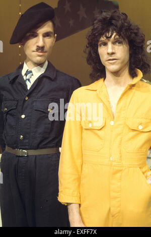 GRUPPO pop americano SPARKS nel 1974 con i fratelli Ron Mael a sinistra e Russell Foto Stock