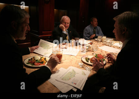 Il vice presidente Cheney, David Addington e Vice staff presidenziale a Foto Stock